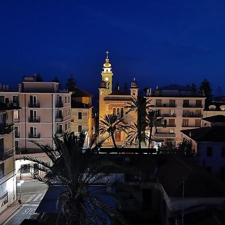 Casa Margherita, Centrale A Due Passi Dal Mare Bordighera Eksteriør billede